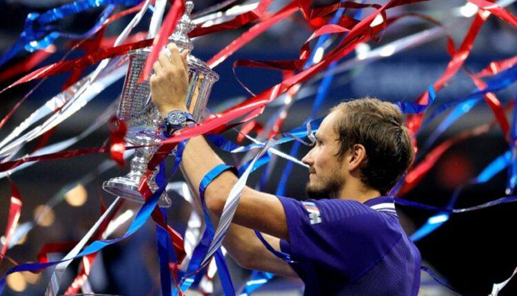 US Open: Εκπληκτικός Μεντβέντεφ νίκησε 3-0 στον τελικό τον Τζόκοβιτς!