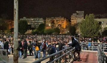 Θεσσαλονίκη: Aρχισαν τα κορωνοπάρτι… με τις εντατικές γεμάτες (VIDEO)