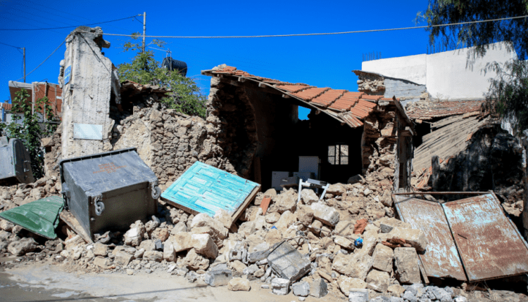 Σεισμός στην Κρήτη: Δεύτερη νύχτα σε σκηνές και σε αυτοκίνητα οι κάτοικοι στο Αρκαλοχώρι (VIDEO)