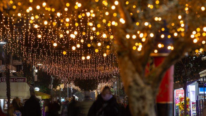 Η έξυπνη ελληνική πόλη που τα Χριστούγεννα έχει πιο πολλούς τουρίστες απ’ ό,τι η Μύκονος το καλοκαίρι (ΦΩΤΟ)