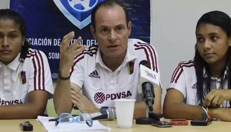 Ενταλμα σύλληψης για τον προπονητή της εθνικής Βενεζουέλας, κατηγορείται για σεξουαλική κακοποίηση