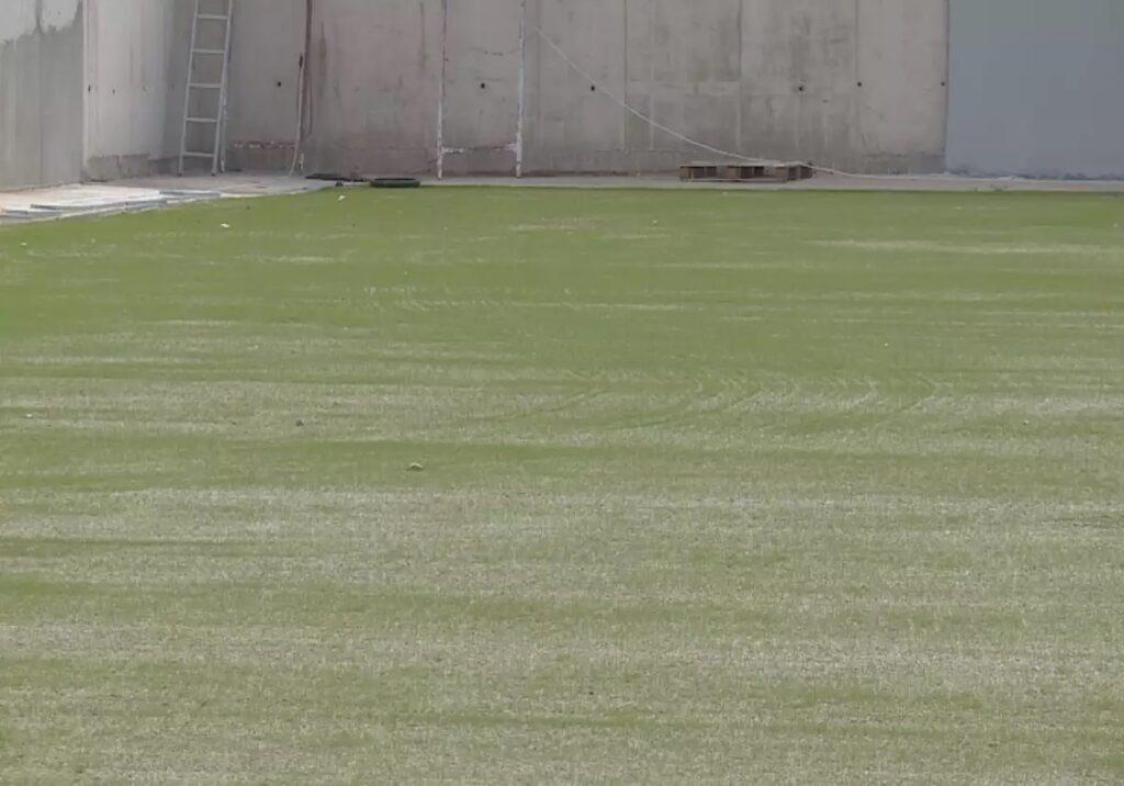 ΑΕΚ: Πρασίνισε το χορτάρι στο νέο γήπεδο στα Σπάτα! (ΦΩΤΟ)
