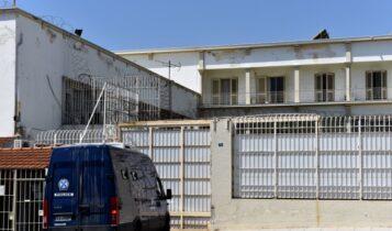 Φυλακές Κορυδαλλού: Σύλληψη ιατρού - Προσπάθησε να περάσει κινητά και χρήματα
