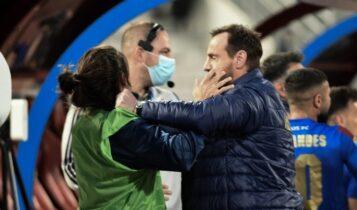 Φωτογραφία-ντοκουμέντο: Ο Μάντζιος ήρθε στα χέρια με ποδοσφαιριστή του Βόλου!