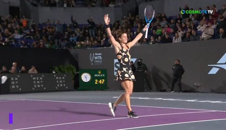 Τρομερή Σάκκαρη, πέρασε στα ημιτελικά των WTA Finals (VIDEO)
