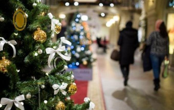 Εορταστικό ωράριο: Πώς θα λειτουργήσουν τα καταστήματα την Κυριακή 12 Δεκεμβρίου
