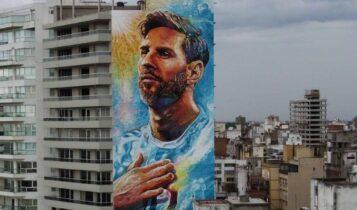 Μέσι: Εντυπωσιακό γκράφιτι σε ολόκληρο κτίριο στο Ροσάριο (VIDEO)