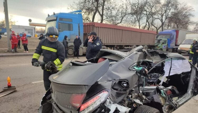 Εικόνες και VIDEO από το σοκαριστικό δυστύχημα της συζύγου του Νταντσένκο