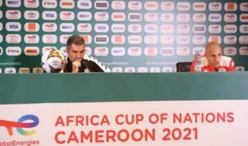Copa Africa: Άγνωστος εισέβαλε σε συνέντευξη Τύπου, άρπαξε τα μικρόφωνα και έφυγε