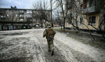 Οι Ρώσοι διπλωμάτες άρχισαν να αποχωρούν από την Ουκρανία