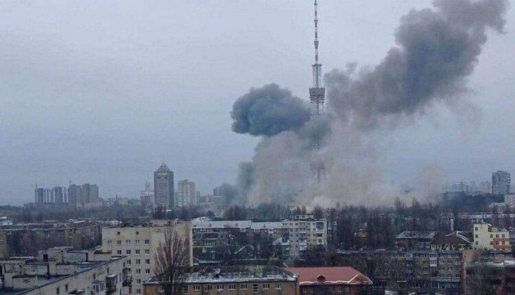 Εισβολή στην Ουκρανία: Ξεκίνησε ο βομβαρδισμός στο Κίεβο - Τουλάχιστον 5 νεκροί (VIDEO)