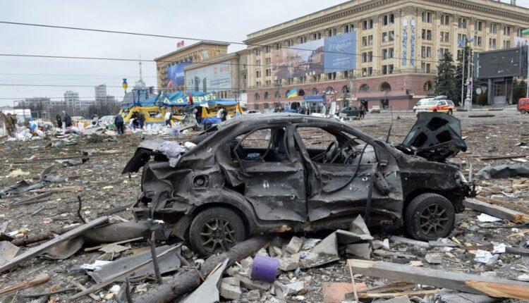 Εισβολή στην Ουκρανία: Οκτώ νεκροί και έξι τραυματίες σε αεροπορικό βομβαρδισμό στο Χάρκοβο