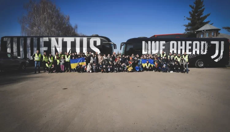 Γιουβέντους: Μίσθωσε πούλμαν για να ταξιδέψουν οι Ουκρανοί πρόσφυγες στην Ιταλία