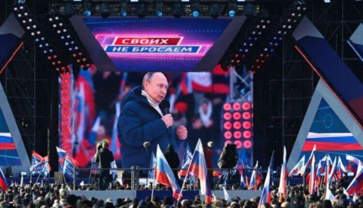 Διεκόπη ξαφνικά συναυλία του Πούτιν (VIDEO)