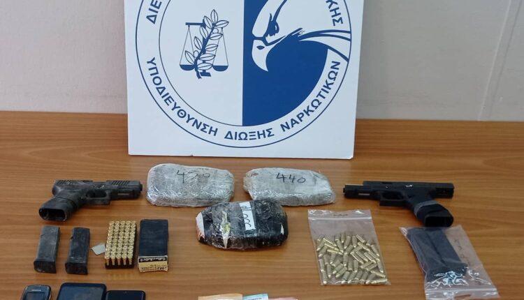 «Ντου» της Αστυνομίας σε Μαρκόπουλο και Κορωπί – Συνελήφθησαν 8 άτομα για διακίνηση ναρκωτικών