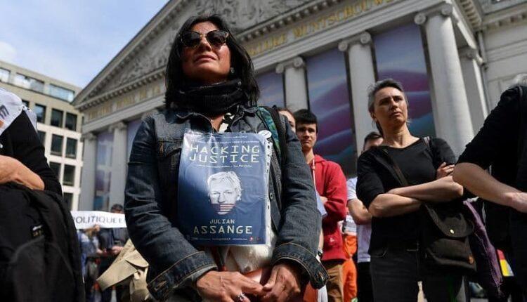 Έκκληση της συζύγου του Τζούλιαν Ασάνζ να μην εκδοθεί στις ΗΠΑ ο ιδρυτής του Wikileaks (VIDEO)