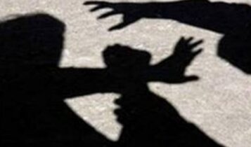 Σοκ στη Γλυφάδα: Άγνωστοι λήστεψαν και γρονθοκόπησαν 17χρονο