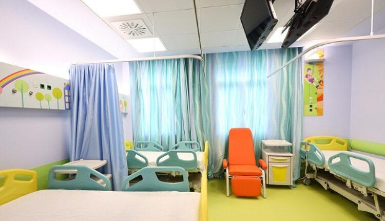 Τα παιδιατρικά νοσοκομεία πριν και μετά την ανακαίνιση του ΟΠΑΠ – Ο φακός αποκαλύπτει την εντυπωσιακή αλλαγή στις νοσηλευτικές μονάδες