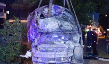 Σοκαριστικό τροχαίο στο Χαλάνδρι με νεκρό 20χρονο οδηγό: Έχασε τον έλεγχο και «καρφώθηκε» σε δέντρο