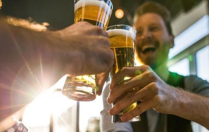Γερμανία: Μπιραρία πρότεινε στους πελάτες της να πληρώνουν την μπίρα τους με... ηλιέλαιο