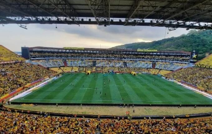 Ολική ανανέωση του «Μονουμεντάλ» για τον τελικό του Κόπα Λιμπερταδόρες
