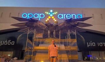 ΑΕΚ: Η Κουλίκοβα μπροστά στον αετό στην «OPAP Arena» (ΦΩΤΟ)