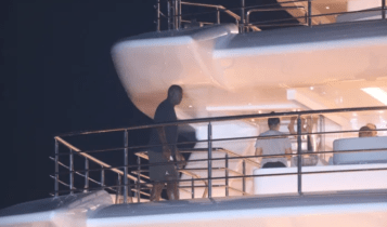 Μάικλ Τζόρνταν: Συνεχίζει τις διακοπές του στη Χαλκιδική (VIDEO)