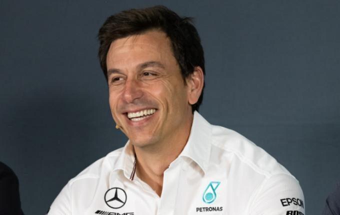 F1: Ο Βολφ μελέτησε τη Γιουνάιτεντ για να καταλάβει τα προβλήματα της Mercedes