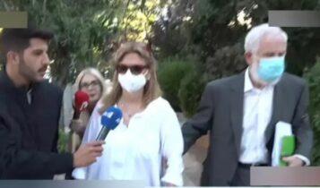 Πέτρος Φιλιππίδης – Ελπίδα Νίνου: Η στιγμή που ο ηθοποιός πιάνει το χέρι της συζύγου του (VIDEO)