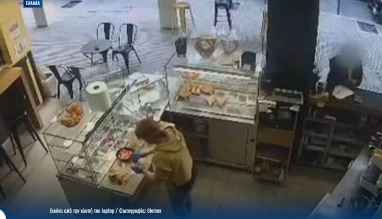 Κοστουμάτος κλέφτης στο κέντρο της Αθήνας άρπαξε laptop από καφετέρια! (VIDEO)