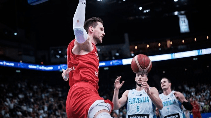Eurobasket 2022: Η Πολωνία απέκλεισε τη Σλοβενία!