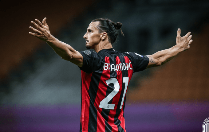 Ιμπραΐμοβιτς: «Παραμένω το νούμερο 1, δεν σταματάω το ποδόσφαιρο»