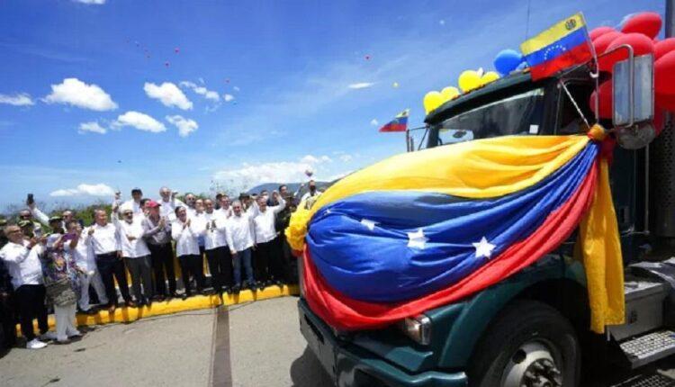 Ιστορική μέρα για Βενεζουέλα-Κολομβία: Άνοιξαν τα σύνορα μετά από 7 χρόνια