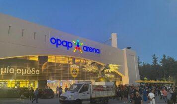 Δεν κρατιέται ο κόσμος της ΑΕΚ: Εκατοντάδες οπαδοί το βράδυ της Πέμπτης στην «Αγιά Σοφιά - OPAP Arena» (ΦΩΤΟ)