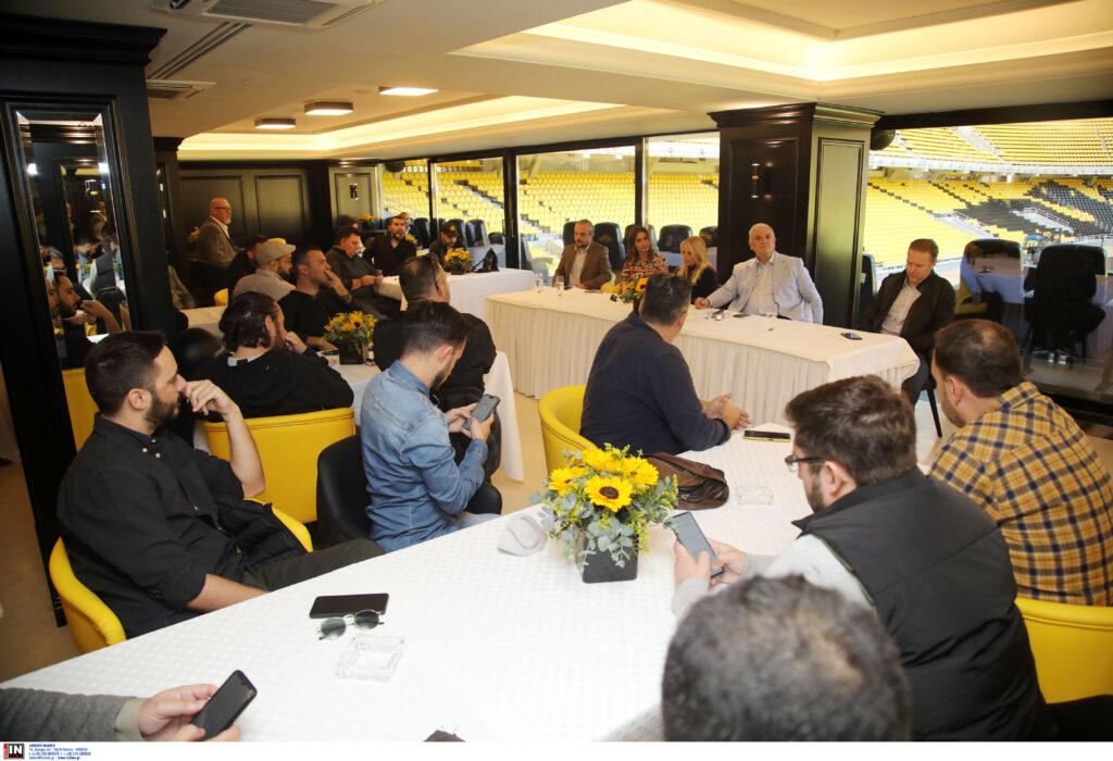 Εικόνες από την ξενάγηση των δημοσιογράφων της ΑΕΚ στην «Αγιά Σοφιά-OPAP Arena» από τον Μελισσανίδη
