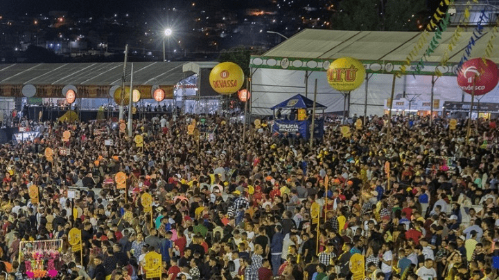 Κορωνοϊός: Κάνει πάρτι στη Βραζιλία λόγω Μουντιάλ 2022