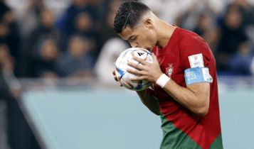Μουντιάλ 2022: O Ρονάλντο προσπέρασε τον Μέσι και έκανε ρεκόρ στα βραβεία MVP