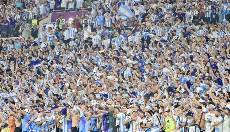 Μουντιάλ 2022: 50.000 οπαδοί της Αργεντινής μετατρέπουν σε Μπουένος Άιρες το Κατάρ, μόλις 1.500 οι Ολλανδοί (VIDEO)