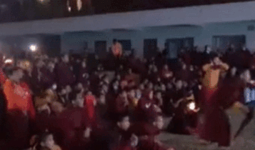 Το έκανε και αυτό η Αργεντινή: Μοναχοί στο Θιβέτ πανηγυρίζουν την κατάκτηση του τροπαίου! (VIDEO)