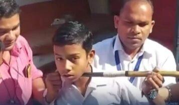 Αδιανόητο περιστατικό στην Ινδία: Ακόντιο καρφώθηκε στον λαιμό 14χρονου (ΦΩΤΟ - VIDEO)