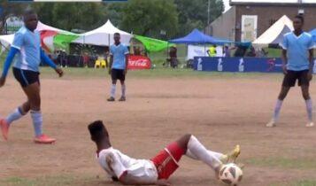 Ανεξήγητο σκηνικό σε αγώνα στην Νότια Αφρική: Ποδοσφαιριστές ξάπλωσαν ταυτόχρονα στον αγωνιστικό χώρο και δέχθηκαν γκολ (ΦΩΤΟ)