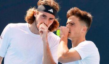 Australian Open: Λύγισαν στα σημεία από το Νο.1 του ταμπλό Στέφανος και Πέτρος Τσιτσιπάς