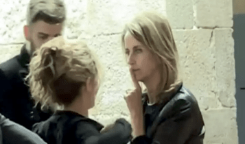 Πεθερά-τέρας: Το viral βίντεο με τη μητέρα του Piqué να αρπάζει από το πρόσωπο τη Shakira και να της λέει να σωπάσει (VIDEO)