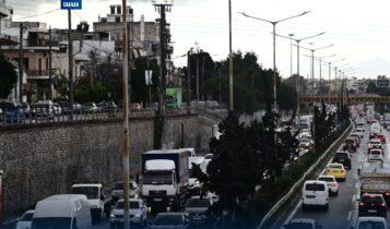 Χάος στους δρόμους της Αθήνας - Δεν κινείται τίποτα στο κέντρο!