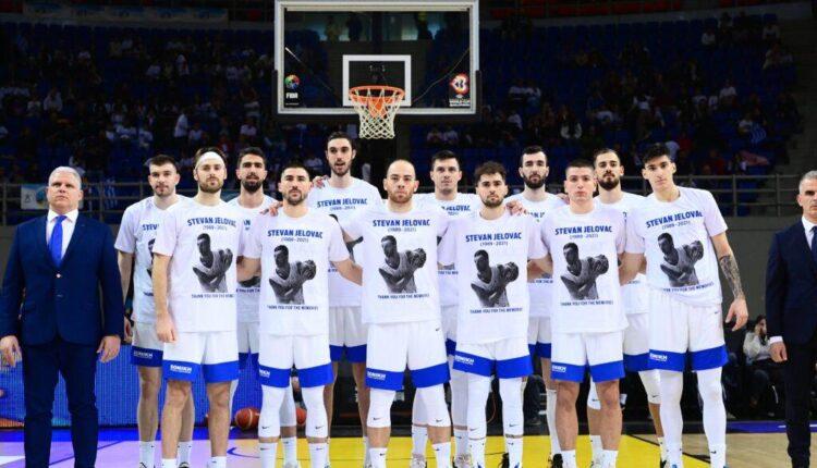Τίμησαν τη μνήμη του Γέλοβατς οι παίκτες της Εθνικής Ελλάδας (ΦΩΤΟ)