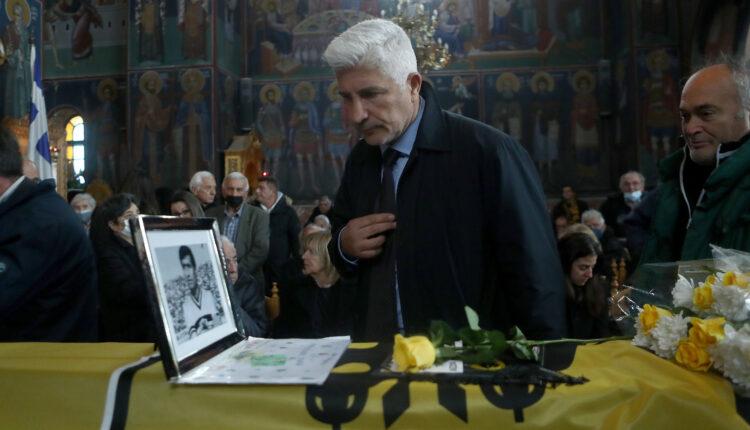 Μανωλάς στην κηδεία του Μίμη Παπαϊωάννου: «Σήμερα πενθεί όλη η ΑΕΚ» (VIDEO)