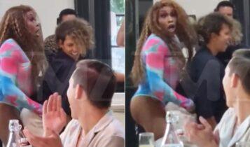 Χάλι Μπέρι: Viral ο προκλητικός χορός της με τραβεστί – «Αηδία» σχολίασαν οι χρήστες των social media (VIDEO)