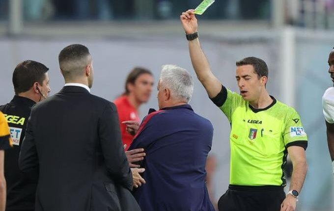 Αδιόρθωτος Μουρίνιο: δέχθηκε ξανά κάρτα και χάνει το τελευταίο ματς της σεζόν