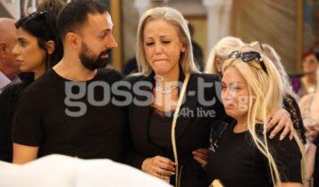 Κηδεία Φλωρινιώτη: Ο σπαραγμός της κόρης του μέσα στην εκκλησία – Συγκλονιστικές εικόνες