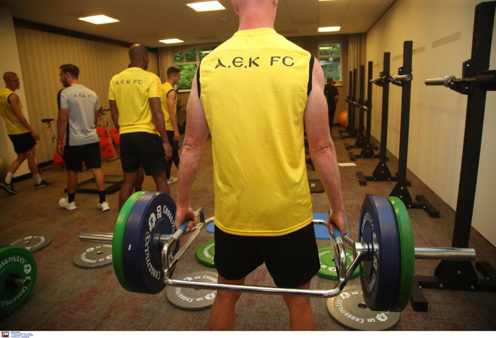 AEK: «Λιώσιμο» στο γυμναστήριο πριν την προπόνηση για τους παίκτες του Αλμέιδα (ΦΩΤΟ-VIDEO)
